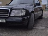 Mercedes-Benz E 260 1991 года за 1 300 000 тг. в Тараз – фото 4