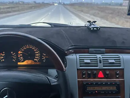 Mercedes-Benz E 320 1999 года за 2 800 000 тг. в Шымкент – фото 3