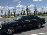 Mercedes-Benz E 320 1999 года за 2 800 000 тг. в Шымкент