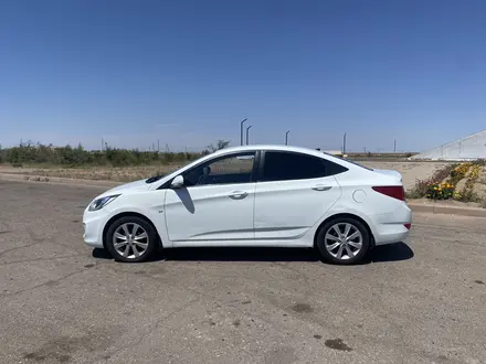 Hyundai Accent 2013 года за 5 100 000 тг. в Балхаш – фото 2