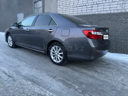 Toyota Camry 2014 года за 11 000 000 тг. в Семей – фото 5