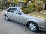 Mercedes-Benz E 200 1997 годаүшін2 400 000 тг. в Караганда – фото 3