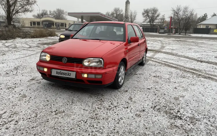 Volkswagen Golf 1997 года за 2 500 000 тг. в Алматы