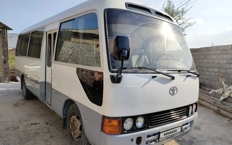 Toyota  Coaster 2001 года за 5 700 000 тг. в Шымкент