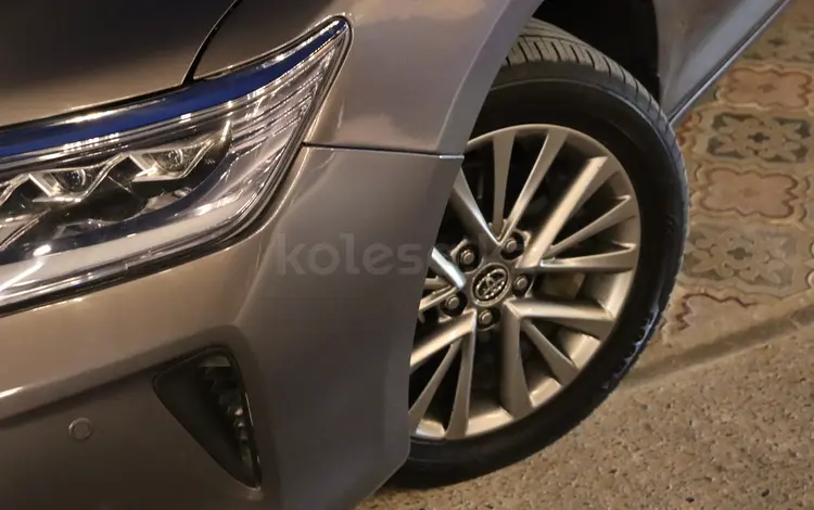 Toyota Camry 2016 года за 10 000 000 тг. в Актау