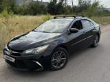 Toyota Camry 2015 года за 7 650 000 тг. в Алматы – фото 2