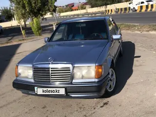 Mercedes-Benz E-Class, 1992