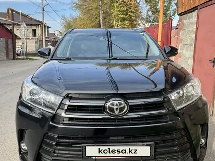 Toyota Highlander 2017 года за 14 300 000 тг. в Алматы – фото 3