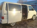 Volkswagen Transporter 2001 года за 4 500 000 тг. в Актобе – фото 4