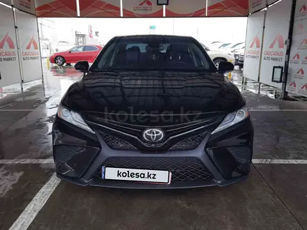 Toyota Camry 2020 года за 8 800 000 тг. в Алматы