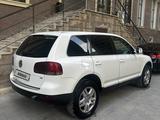 Volkswagen Touareg 2006 года за 5 000 000 тг. в Актау – фото 3