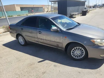 Toyota Camry 2004 года за 3 700 000 тг. в Жанаозен – фото 2