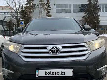 Toyota Highlander 2011 года за 9 500 000 тг. в Алматы