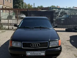 Audi 100