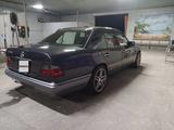 Mercedes-Benz E 320 1993 года за 2 800 000 тг. в Тараз – фото 5