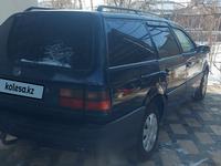 Volkswagen Passat 1993 годаfor1 300 000 тг. в Тараз