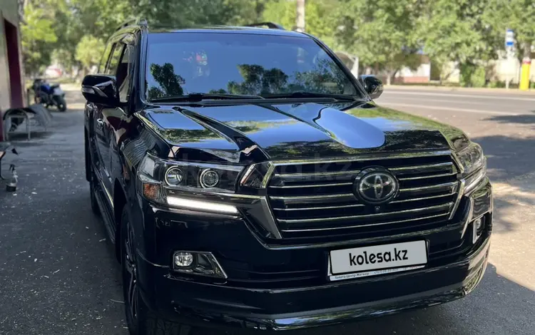 Toyota Land Cruiser 2018 года за 38 900 000 тг. в Алматы