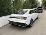 Hyundai Elantra 2024 года за 9 350 000 тг. в Астана – фото 3