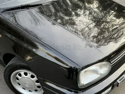 Volkswagen Golf 1996 года за 2 600 000 тг. в Алматы – фото 4