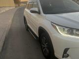 Toyota Highlander 2019 года за 19 300 000 тг. в Жетысай – фото 4