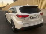Toyota Highlander 2019 года за 19 300 000 тг. в Жетысай – фото 5