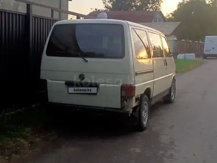 Volkswagen Transporter 1994 года за 1 900 000 тг. в Есик – фото 7