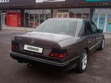 Mercedes-Benz E 230 1992 годаfor850 000 тг. в Тараз – фото 3