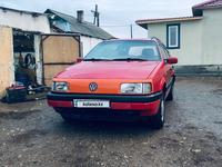 Volkswagen Passat 1991 годаfor1 250 000 тг. в Астана