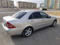 Mercedes-Benz C 200 2001 годаүшін3 500 000 тг. в Жанаозен – фото 4