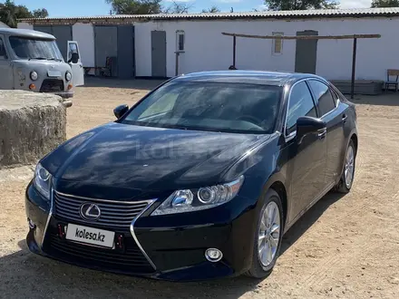 Lexus ES 300h 2013 года за 8 800 000 тг. в Актау