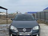 Volkswagen Jetta 2007 годаүшін2 400 000 тг. в Атырау