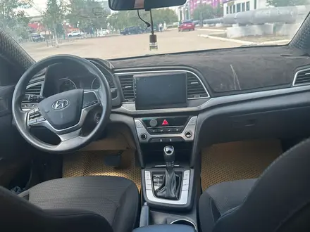 Hyundai Elantra 2017 года за 6 000 000 тг. в Кызылорда – фото 10