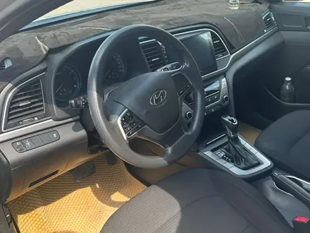 Hyundai Elantra 2017 года за 6 000 000 тг. в Кызылорда – фото 11