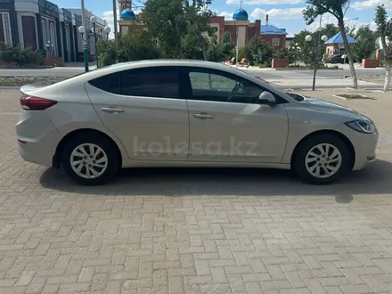 Hyundai Elantra 2017 года за 6 000 000 тг. в Кызылорда – фото 5