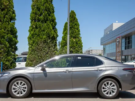 Toyota Camry Prestige 2023 года за 14 490 000 тг. в Алматы – фото 4