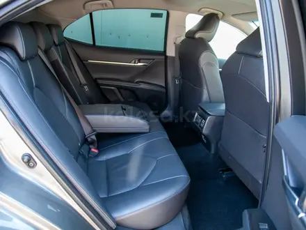 Toyota Camry Prestige 2023 года за 14 490 000 тг. в Алматы – фото 16