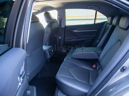 Toyota Camry Prestige 2023 года за 14 490 000 тг. в Алматы – фото 11