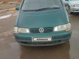 Volkswagen Sharan 1998 года за 1 200 000 тг. в Уральск