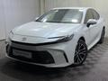 Toyota Camry Luxe eCVT 2025 годаүшін24 300 000 тг. в Алматы