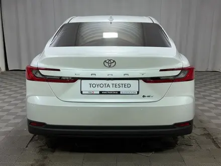 Toyota Camry Luxe eCVT 2025 года за 24 300 000 тг. в Алматы – фото 4