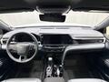 Toyota Camry Luxe eCVT 2025 годаүшін24 300 000 тг. в Алматы – фото 8