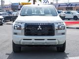 Mitsubishi L200 DC Invite 2026 года за 14 231 310 тг. в Алматы – фото 2