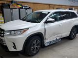 Toyota Highlander 2017 года за 9 000 000 тг. в Шымкент