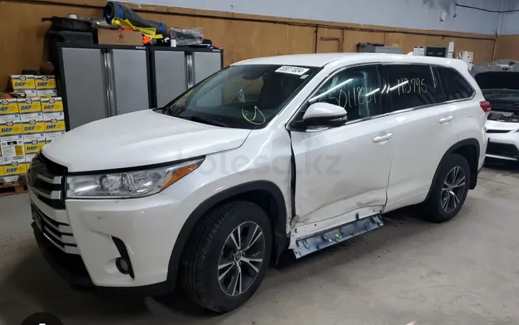 Toyota Highlander 2017 года за 9 000 000 тг. в Шымкент