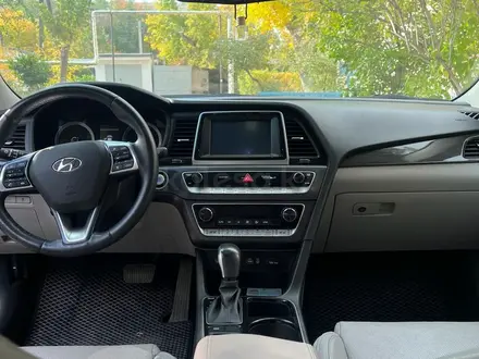 Hyundai Sonata 2018 года за 6 800 000 тг. в Караганда – фото 9