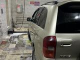 Toyota RAV4 2001 годаfor4 450 000 тг. в Алматы – фото 4