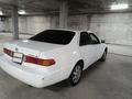 Toyota Camry 2001 года за 3 350 000 тг. в Шымкент – фото 2