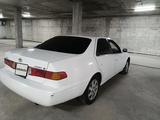 Toyota Camry 2001 годаүшін3 350 000 тг. в Шымкент – фото 2
