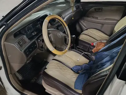 Toyota Camry 2001 года за 3 350 000 тг. в Шымкент – фото 3