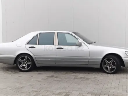 Mercedes-Benz S 320 1995 года за 4 000 000 тг. в Атырау – фото 2